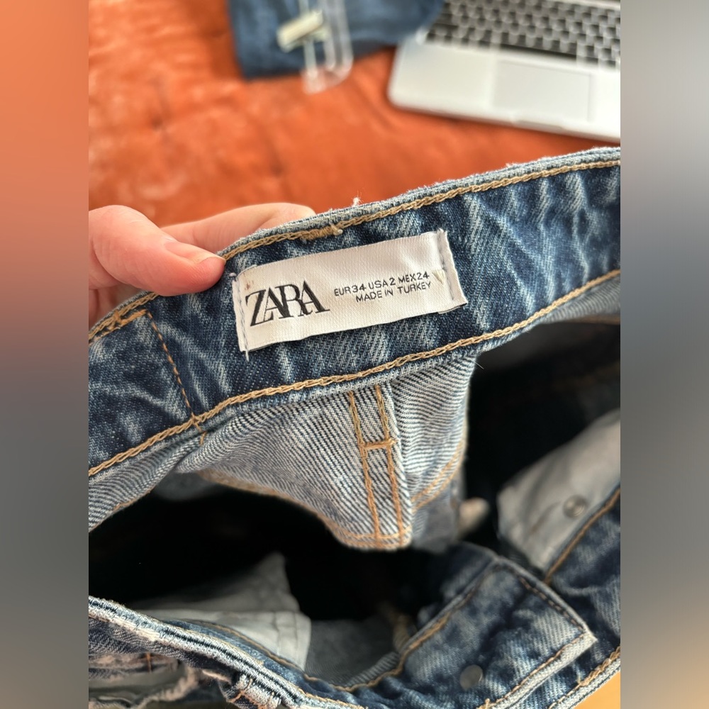 Zara Ripped Wide Leg Jeans - High Rise - Picture 4 of 5